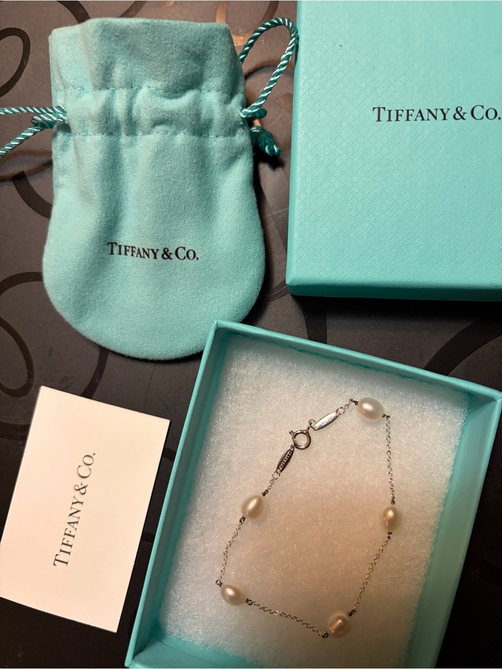 Tiffany & Co. Silver Chain Bracelet with Cream Pearls